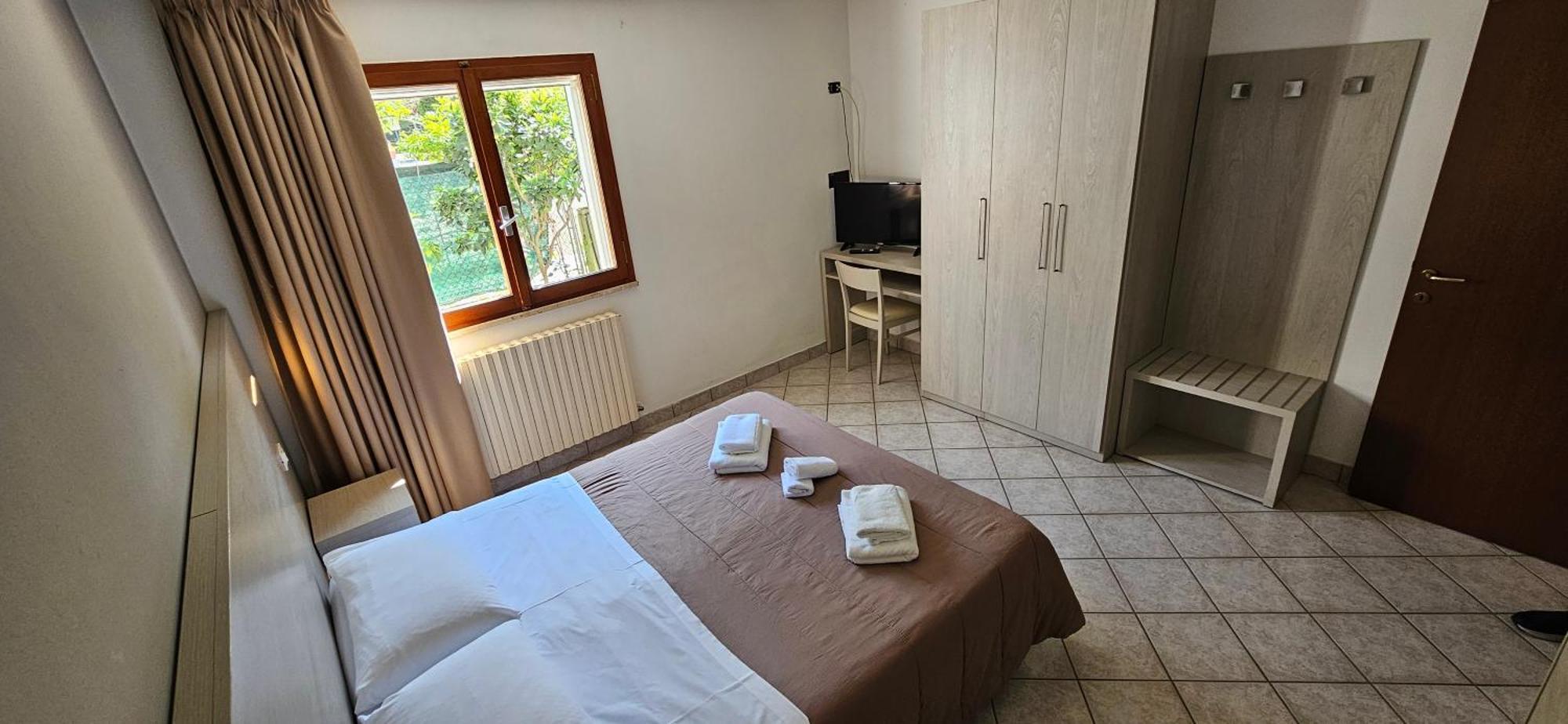 Regina Hotel E Ristorante Punta Marina Zewnętrze zdjęcie