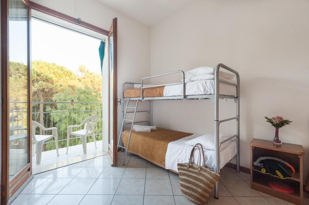 Regina Hotel E Ristorante Punta Marina Zewnętrze zdjęcie