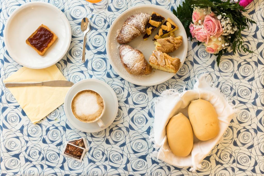 Regina Hotel E Ristorante Punta Marina Zewnętrze zdjęcie